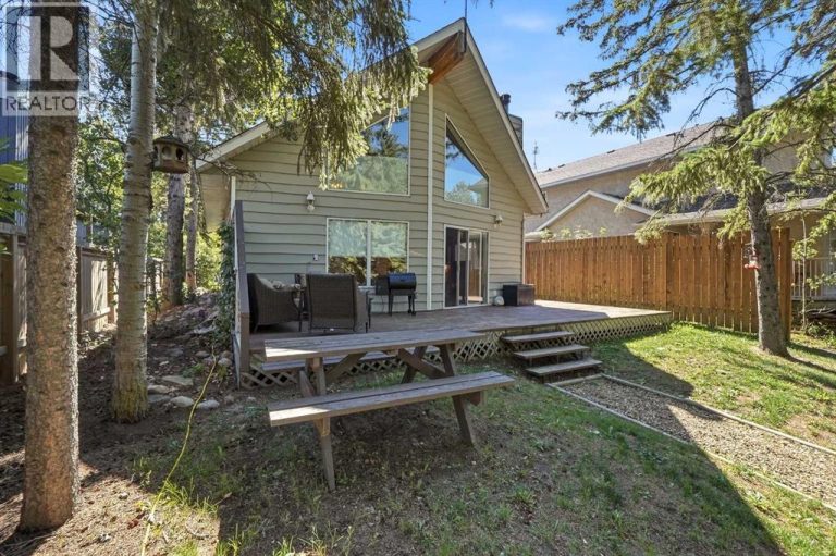 91 Oliver Avenue, Gull Lake