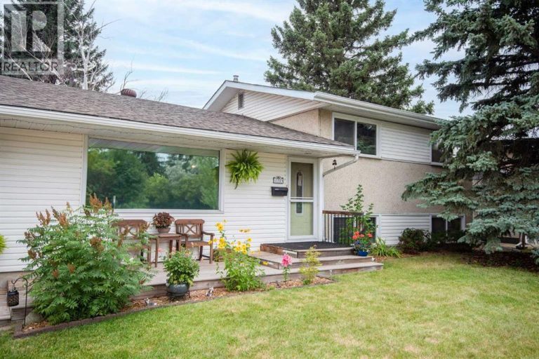 7 Martin Close, Red Deer