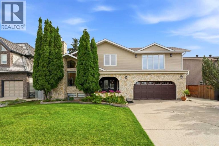 39 Warwick Drive, Red Deer