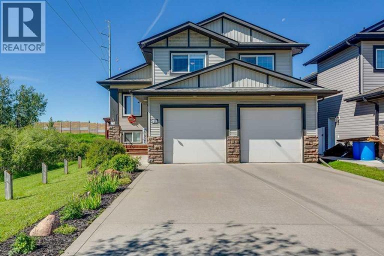 Listing photo – 84 Windermere Close, Red Deer
