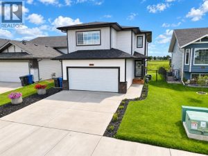 Listing photo – 644 Robinson Avenue, Penhold