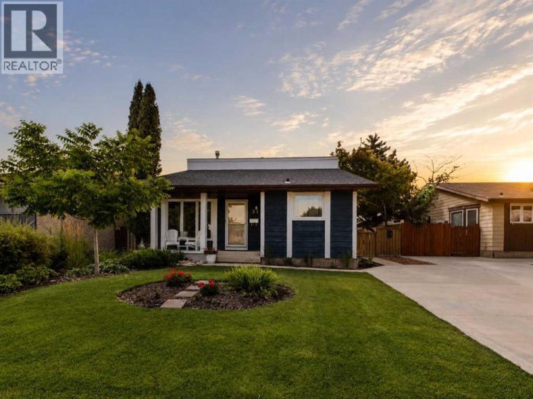 32 Haliburton Crescent, Red Deer