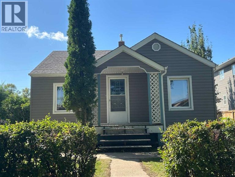 5117 53 Avenue, Ponoka