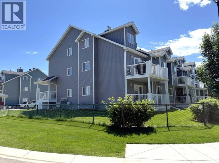 306, 5220 50A Avenue, Sylvan Lake