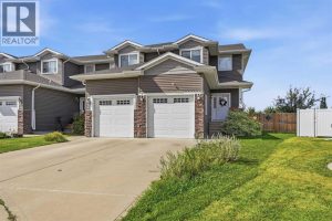 Listing photo – 8 Rowberry Court, Sylvan Lake