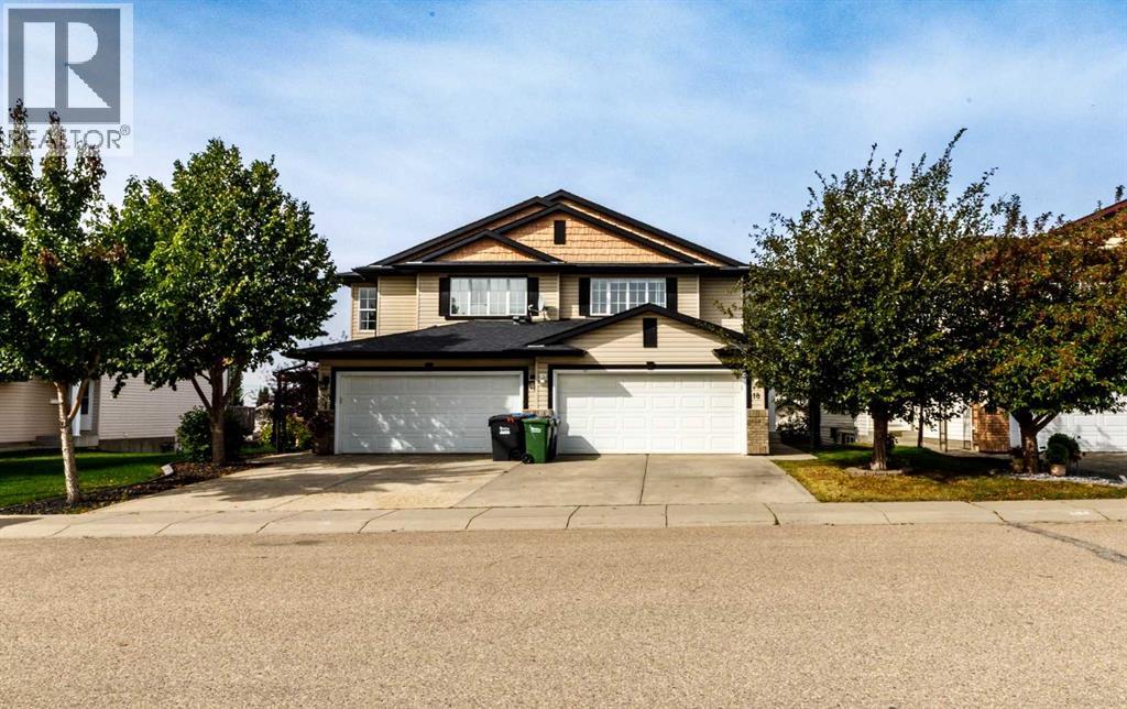 Listing photo – 18 Arnold Close, Red Deer