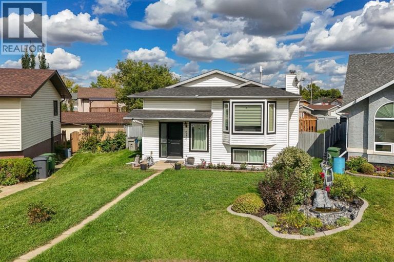 6130 52 Street Close, Ponoka