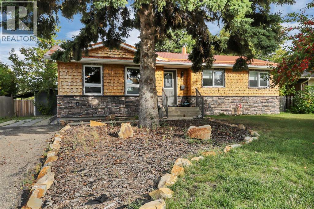 Listing photo – 70 Sherwood Crescent, Red Deer