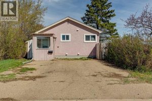 Listing photo – 4212 C + E Trail, Lacombe