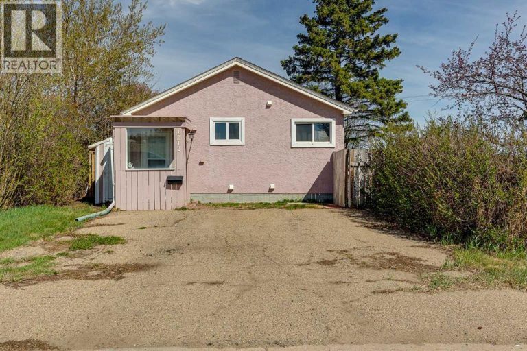 4212 C + E Trail, Lacombe