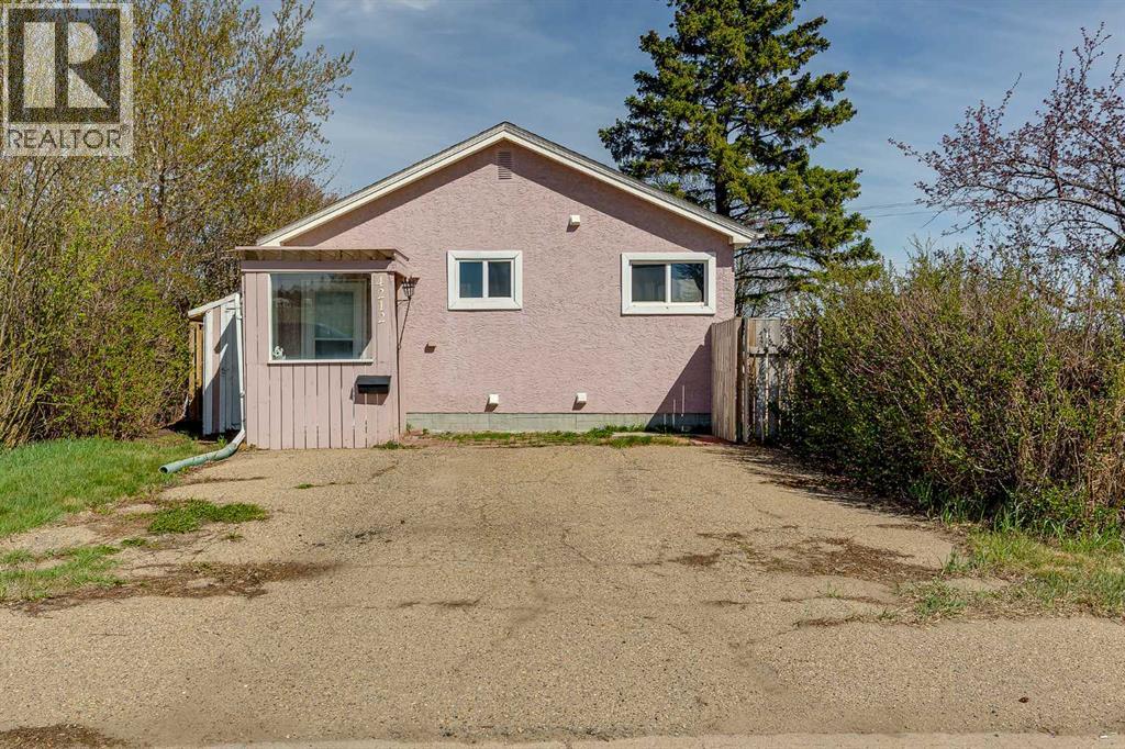 Listing photo – 4212 C + E Trail, Lacombe