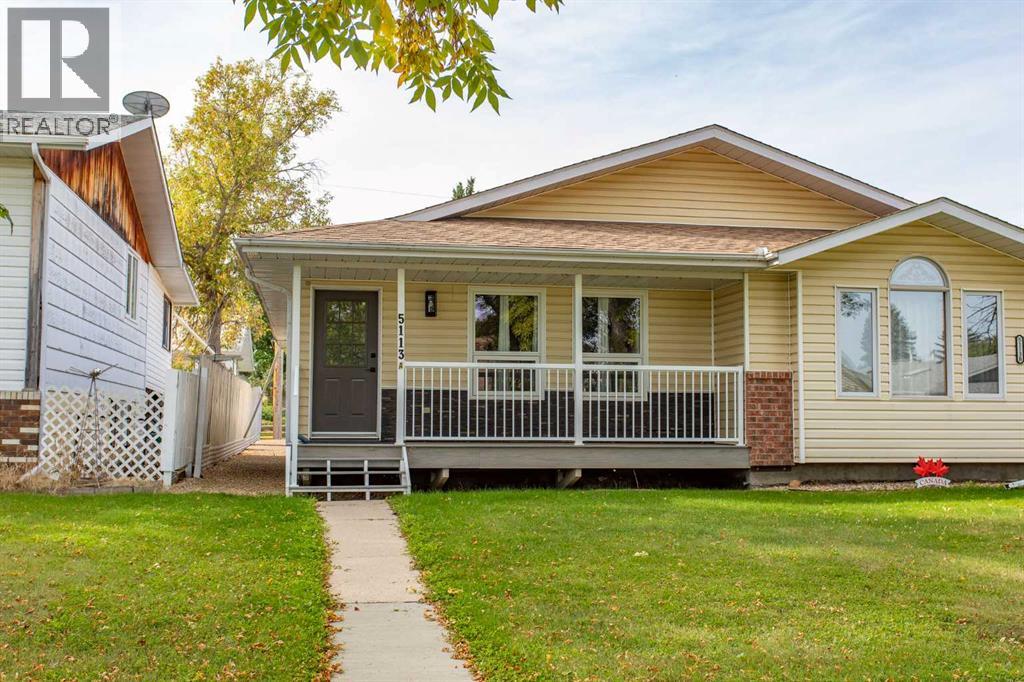 Listing photo – 5113A, 54 Avenue, Ponoka