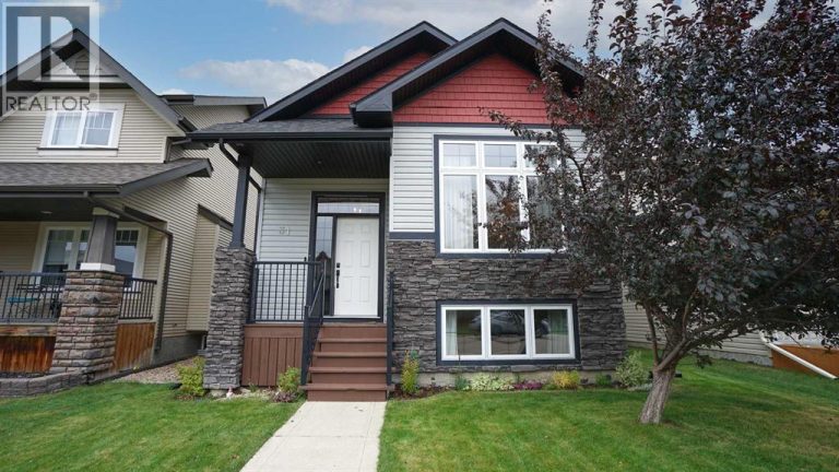 31 Vickers Close, Red Deer