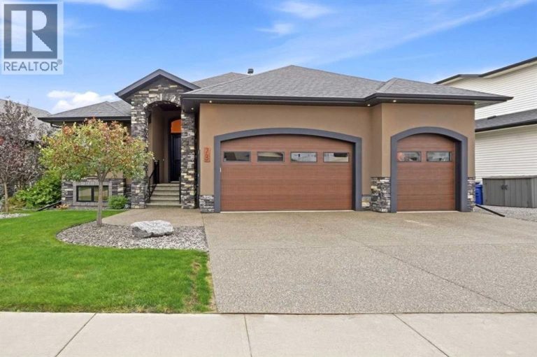 73 Lundberg Crescent, Red Deer