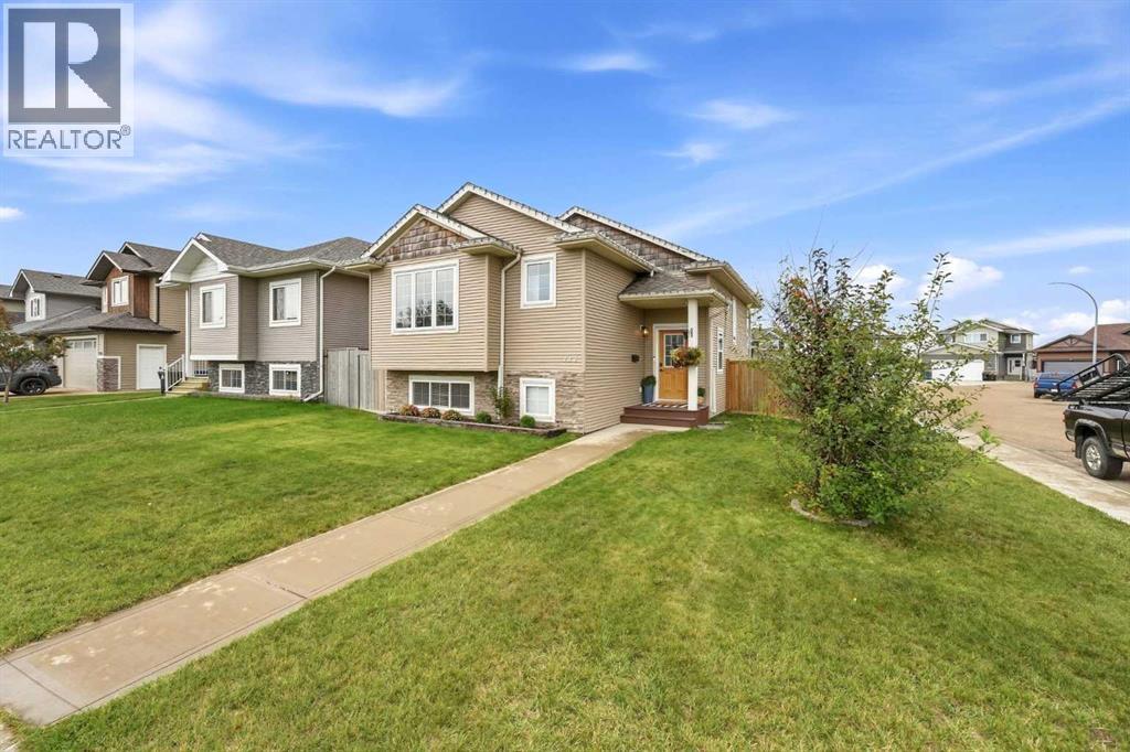 Listing photo – 117 Portway Close, Blackfalds